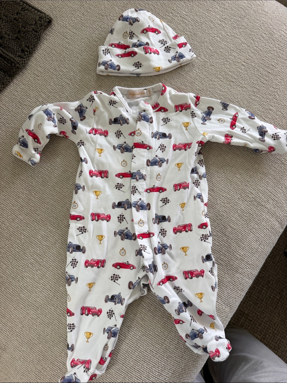 Baby Club Chic 0-3 Mos Button Onesie with Hat